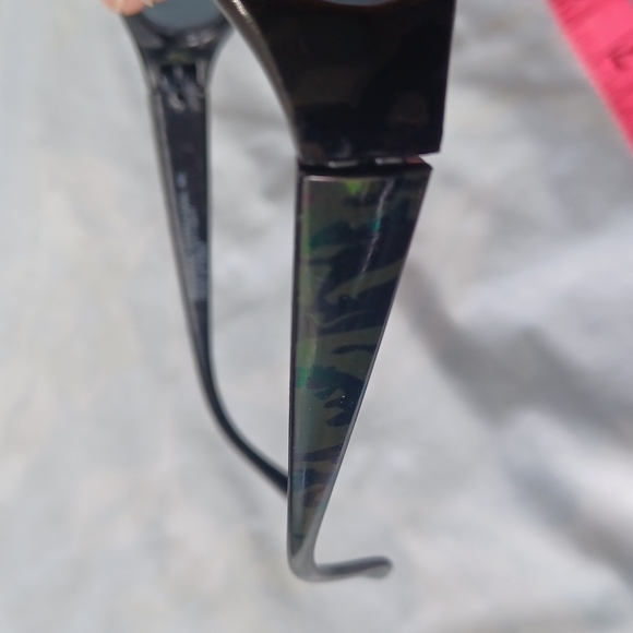 Kids Sport Brown Camouflage Sunglasses - Picture 2 of 8